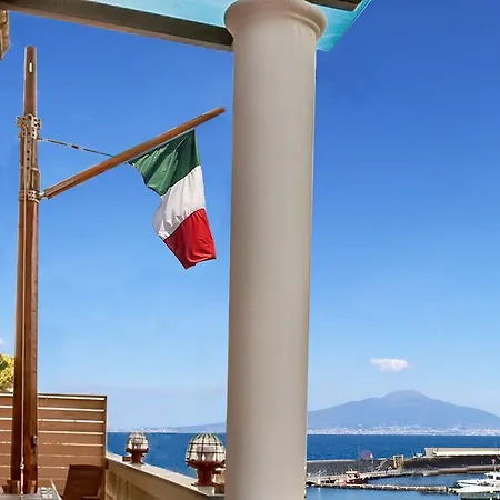 Yacht Club Capo Cervo Sorrento