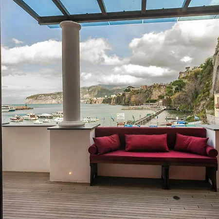 Yacht Club Capo Cervo Sorrento