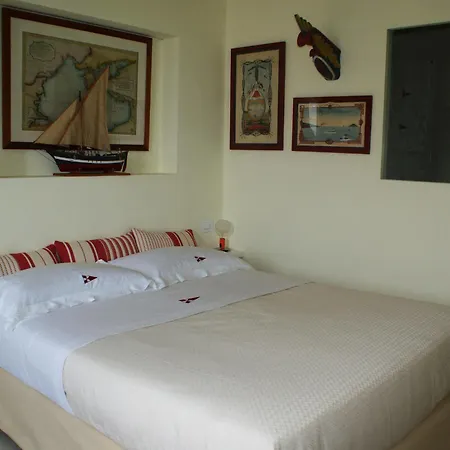 Bed & Breakfast Yacht Club Capo Cervo Sorrento