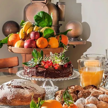 Yacht Club Capo Cervo Bed & Breakfast 4*